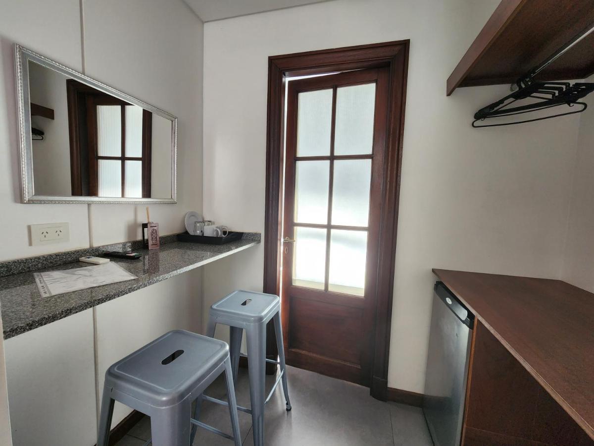 Habitaciones En Suite Balcarce Буенос Айрес Екстериор снимка